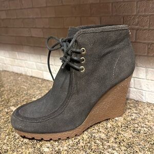 Michael Kors Hunter Green Rory Lace Up Wedge Booties